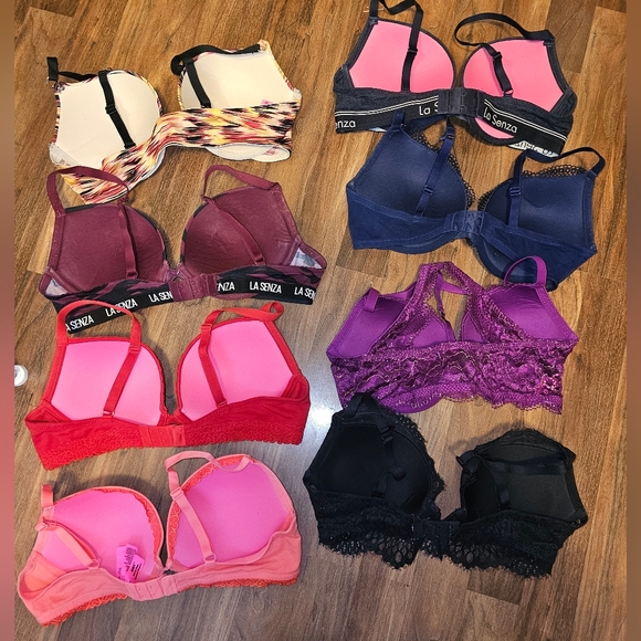 La Senza C36 Bras - Picture 2 of 10